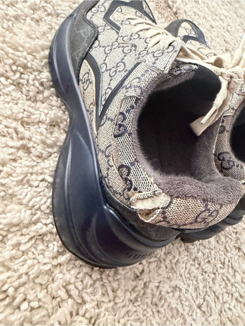 Gucci gg monogram